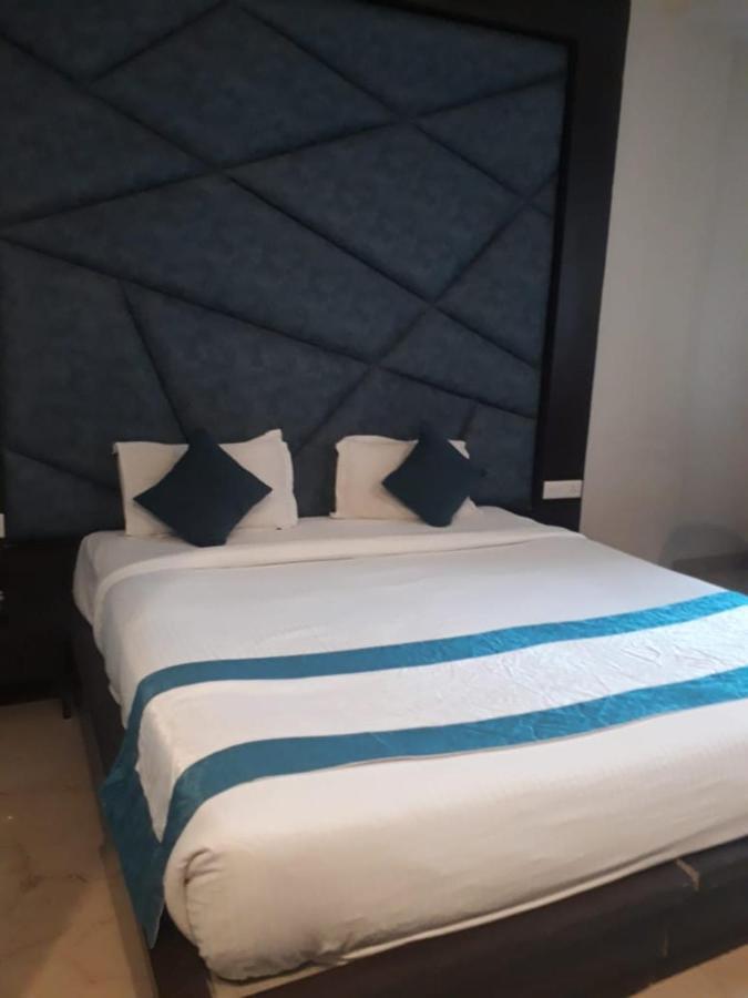 Hotel Crimson Palace Agra  Ngoại thất bức ảnh