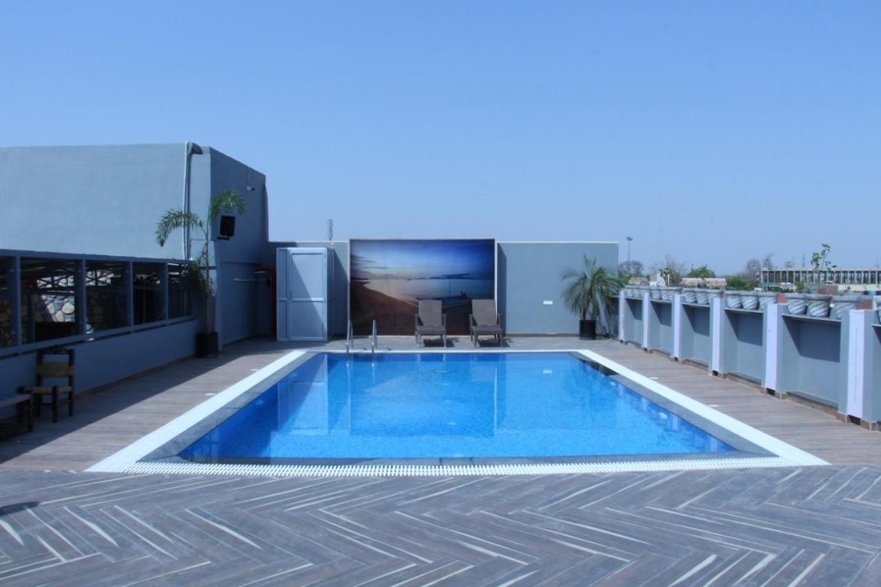 Hotel Crimson Palace Agra  Ngoại thất bức ảnh