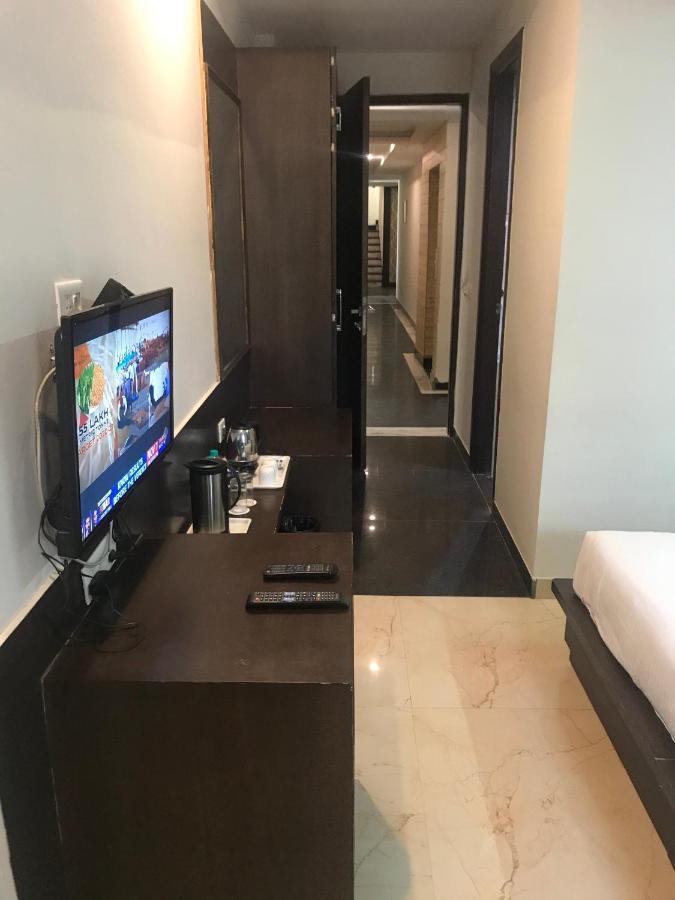 Hotel Crimson Palace Agra  Ngoại thất bức ảnh